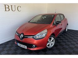 Flame red Used 2015 Renault Clio IV Dynamique Hatchback | £4,498 (Good price)