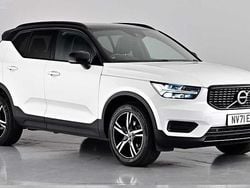 Crystal white Used 2021 Volvo XC40 R-Design SUV | £21,525 (Fair price)