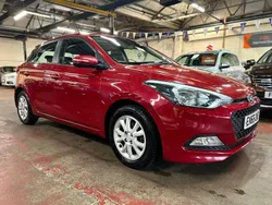 Red Used 2017 Hyundai i20 SE Hatchback | £4,500 (A bit pricey)