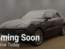 Used 2020 Porsche Cayenne S E-Hybrid SUV | £51,990 (Fair price)