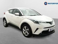 White Used 2019 Toyota C-HR SUV | £15,149 (Fair price)