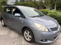 Blue Used 2010 Toyota Verso MPV | £1,650 (Super price)