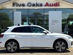 White Used 2021 Audi Q5 Competition SUV | £33,990 (Fair price)