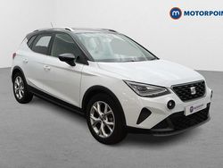 White Used 2023 Seat Arona FR SUV | £13,799 (Fair price)