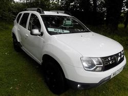 White Used 2017 Dacia Duster Prestige SUV | £9,995 (Fair price)