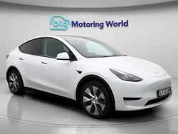 White Used 2023 Tesla Model Y RWD SUV | £22,900 (Good price)