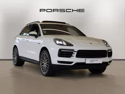 White Used 2022 Porsche Cayenne Platinum Edition SUV | £62,495 (Expensive)