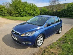 Blue Used 2009 Ford Focus Zetec Hatchback | £1,790 (Fair price)