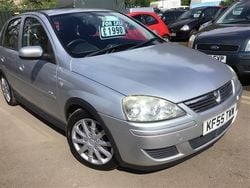 Silver Used 2005 Vauxhall Corsa Design Edition Hatchback | £1,990 (Fair price)