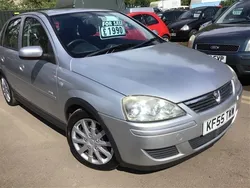 Silver Used 2005 Vauxhall Corsa Design Edition Hatchback | £1,990 (Fair price)