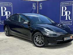 Black Used 2022 Tesla Model 3 Sedan | £19,299 (Fair price)
