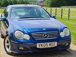 Blue Used 2005 Mercedes C220 SE Coupe | £2,993