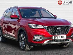 Red Used 2022 MG HS Excite SUV | £13,899 (Fair price)