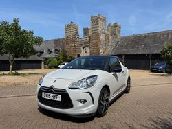 White Used 2015 Citroën DS3 PureTech Hatchback | £3,695 (Fair price)