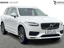 White Used 2021 Volvo XC90 Momentum SUV | £32,693 (Fair price)