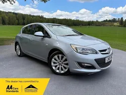 Silver Used 2015 Vauxhall Astra Elite Hatchback | £6,795 (Fair price)