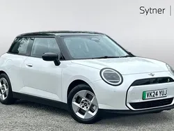 White Used 2024 Mini Cooper SE Hatch Hatchback | £25,000