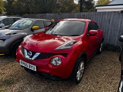 Red Used 2015 Nissan Juke Acenta Premium SUV | £5,999 (Fair price)