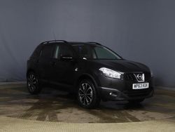 Black Used 2014 Nissan Qashqai 360º SUV | £2,990 (Expensive)