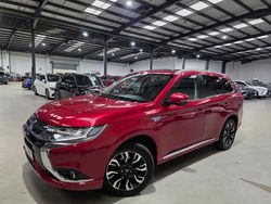 Red Used 2017 Mitsubishi Outlander P-HEV Estate | £8,940 (Fair price)