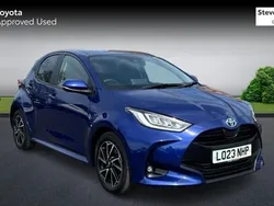 Blue Used 2023 Toyota Yaris Hybrid Design Hatchback | £17,288 (Fair price)