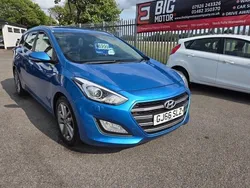 Blue Used 2016 Hyundai i30 Premium Estate | £6,999 (Fair price)