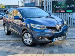 Blue Used 2016 Renault Kadjar Expression+ SUV | £8,250 (Fair price)