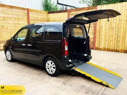 Black Used 2015 Citroën Berlingo MPV | £7,401 (Expensive)