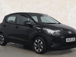 Black Used 2025 Hyundai i10 Advanced Hatchback | £14,990 (Fair price)