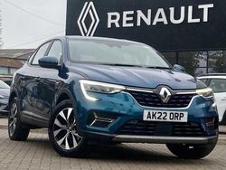 Zanzibar blue Used 2022 Renault Arkana Iconic SUV | £15,495 (Fair price)