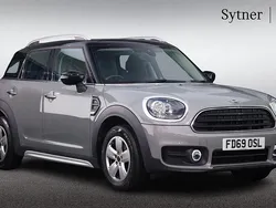 Grey Used 2020 Mini Cooper Countryman Classic SUV | £16,250 (Fair price)