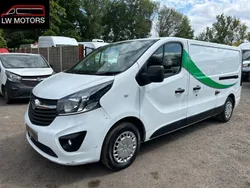 White Used 2018 Vauxhall Vivaro Sportive Van | £4,499 (Fair price)