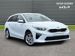 White Used 2021 Kia Ceed Hatchback | £11,891 (Fair price)