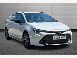 Pure white Used 2024 Toyota Corolla Sport Estate | £26,870 (Fair price)