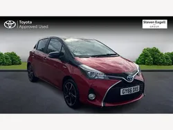 Red/black Used 2016 Toyota Yaris Hybrid Design Hatchback | £12,595 (Fair price)