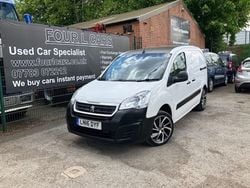White Used 2016 Peugeot Partner Van | £5,195 (Fair price)