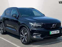 Black Used 2022 Volvo XC40 Pro SUV | £24,825 (Fair price)