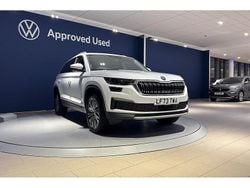 Moon white metallic Used 2023 Skoda Kodiaq SE L Executive SUV | £30,727 (Fair price)
