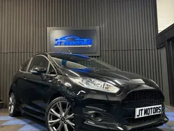 Black Used 2015 Ford Fiesta ST-Line Hatchback | £5,495 (Fair price)