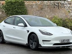White Used 2021 Tesla Model 3 Long Range AWD Sedan | £18,850 (Fair price)