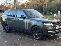 Used 2025 Land Rover Range Rover SE SUV | £69,995