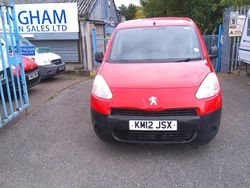 Red Used 2012 Peugeot Partner S MPV | £3,495 (A bit pricey)