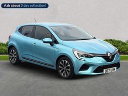Blue Used 2021 Renault Clio V Iconic Hatchback | £11,789 (Fair price)