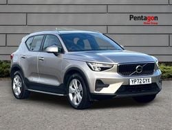 Gold Used 2022 Volvo XC40 Core SUV | £23,400 (Good price)