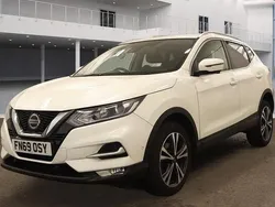 White Used 2019 Nissan Qashqai N-Connecta SUV | £8,999 (Fair price)