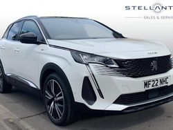 White Used 2022 Peugeot 3008 Premium Estate | £19,452 (Fair price)