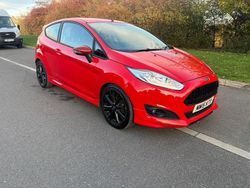 Red Used 2015 Ford Fiesta Zetec Hatchback | £3,295 (Super price)