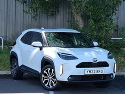 White Used 2022 Toyota Yaris Hybrid Design Estate | £17,998 (Fair price)