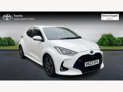 White Used 2023 Toyota Yaris Hybrid Design Hatchback | £18,156 (Fair price)