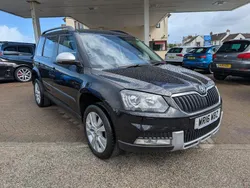 Black Used 2016 Skoda Yeti SE L SUV | £10,995 (Fair price)